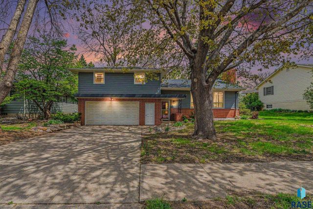 2508 W 31st St Street, Sioux Falls, SD 57105
