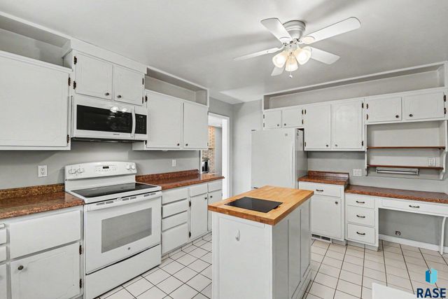 2508 W 31st St Street, Sioux Falls, SD 57105
