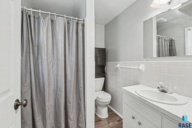 2508 W 31st St Street, Sioux Falls, SD 57105