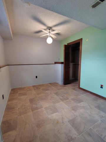 3333 S Kessler, Wichita, KS 67217