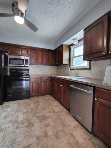 3333 S Kessler, Wichita, KS 67217