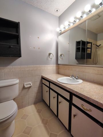 3333 S Kessler, Wichita, KS 67217