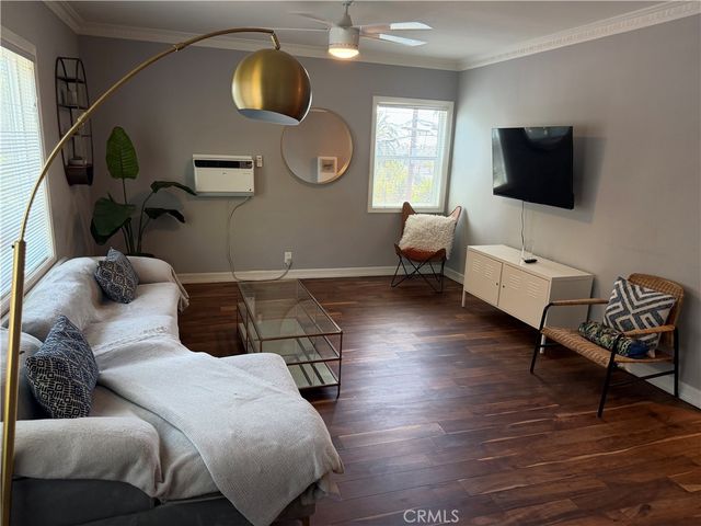 2244 W Adams Boulevard 6, Los Angeles, CA 90018