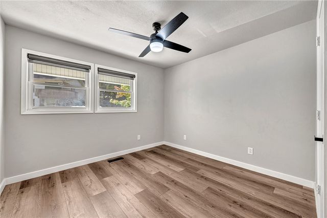 4 Nantucket Drive, Bella Vista, AR 72715