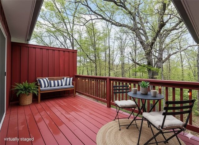 4 Nantucket Drive, Bella Vista, AR 72715