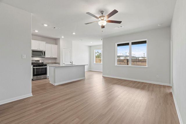 2538 Green Jasper Drive, Iowa Colony, TX 77583