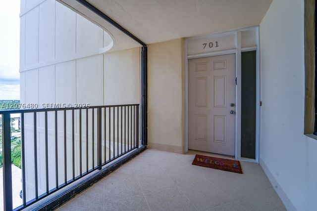 200 Beach Rd 701, Tequesta, FL 33469