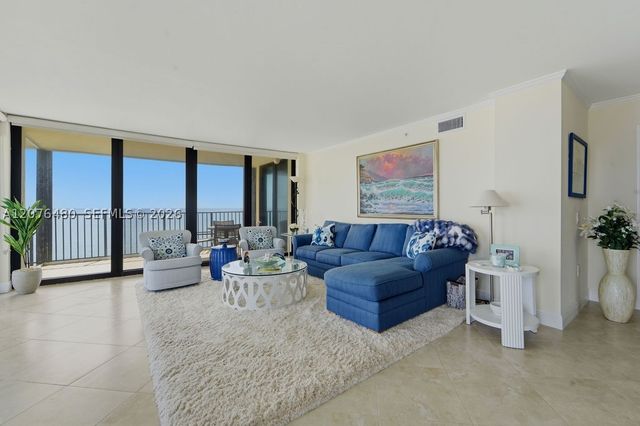 200 Beach Rd 701, Tequesta, FL 33469