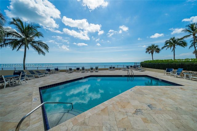 200 Beach Rd 701, Tequesta, FL 33469