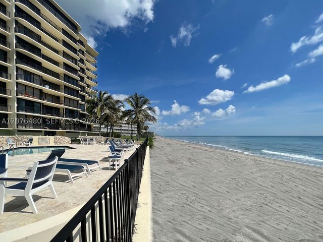 200 Beach Rd 701, Tequesta, FL 33469