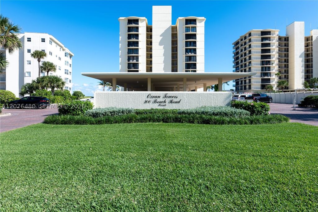 200 Beach Rd 701, Tequesta, FL 33469