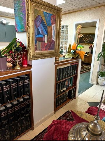 420 S Dixie Hwy 2A2, Coral Gables, FL 33146