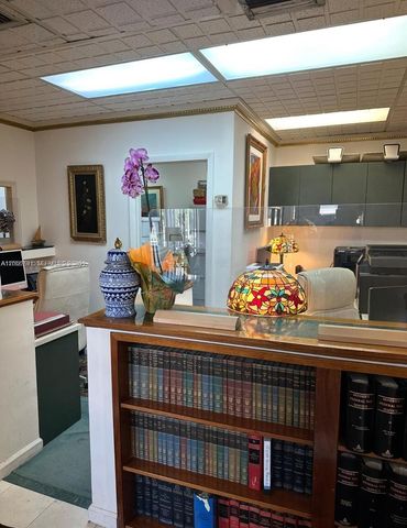 420 S Dixie Hwy 2A2, Coral Gables, FL 33146