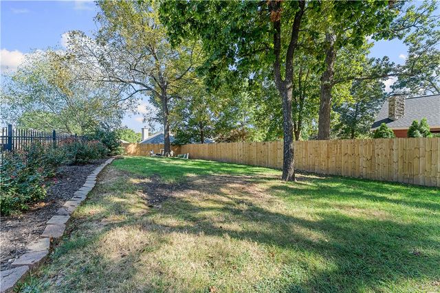 3689 Thornbury Drive, Springdale, AR 72764