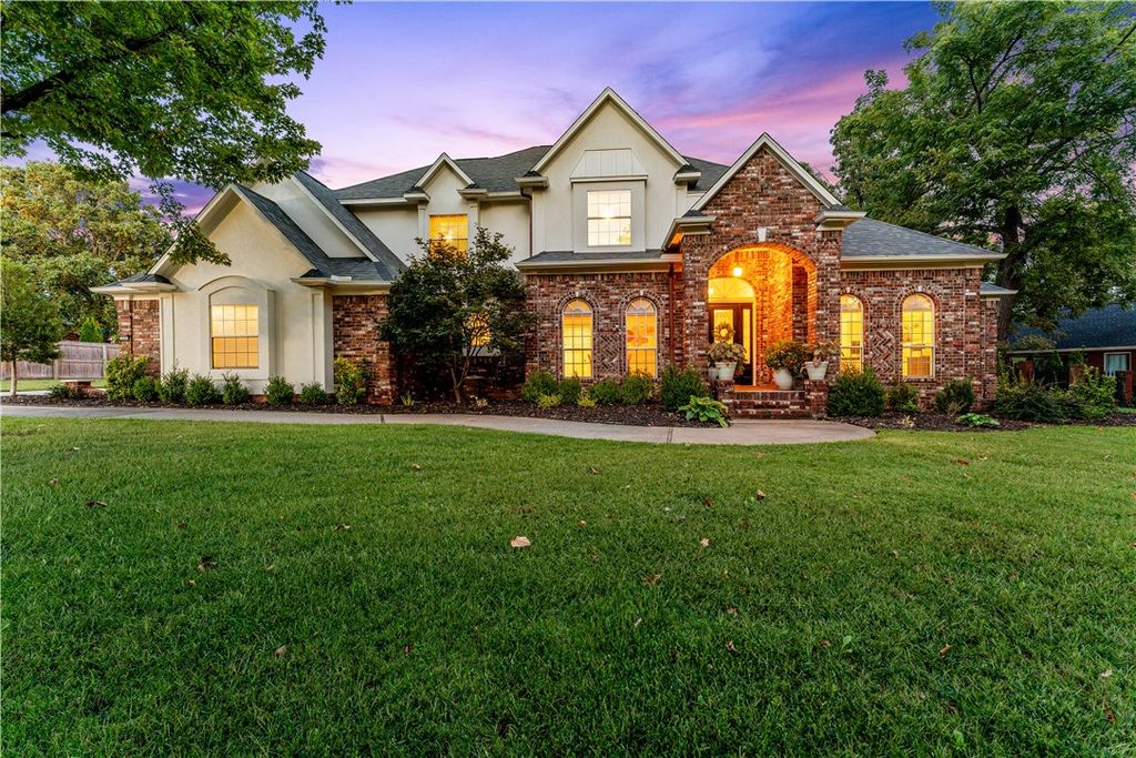 3689 Thornbury Drive, Springdale, AR 72764