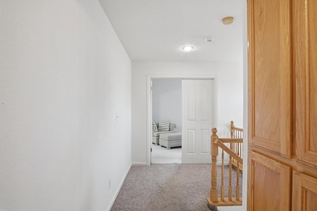 884 Kathy Ct, Los Banos, CA 93635