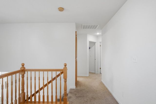 884 Kathy Ct, Los Banos, CA 93635