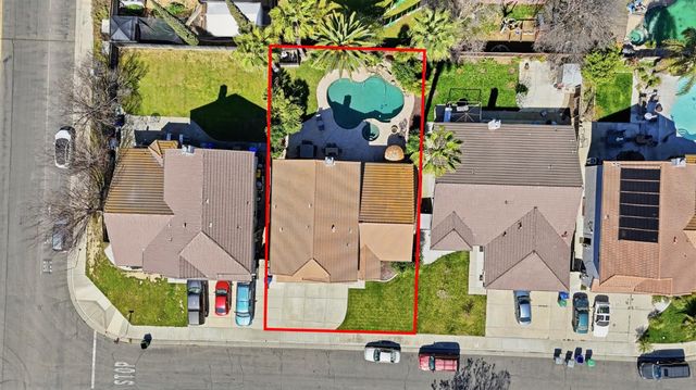 884 Kathy Ct, Los Banos, CA 93635