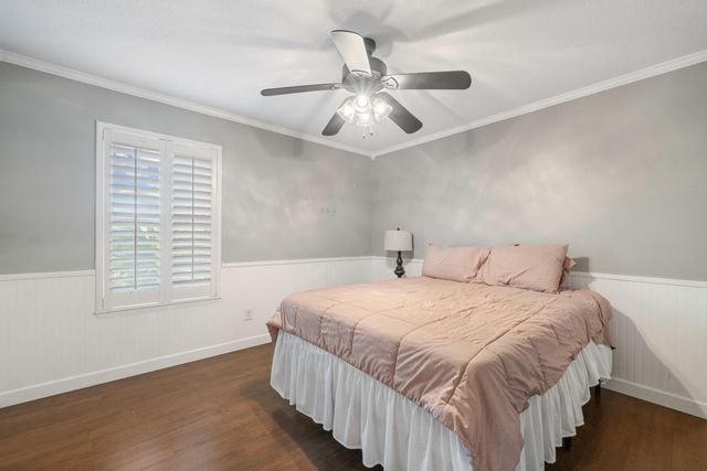 217 Lakeside Lane, Mary Esther, FL 32569