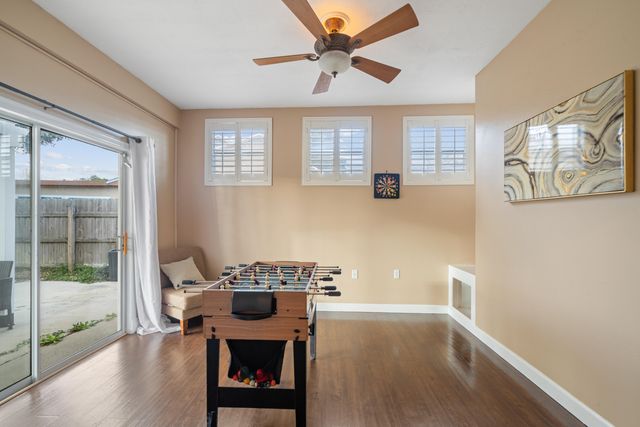 217 Lakeside Lane, Mary Esther, FL 32569