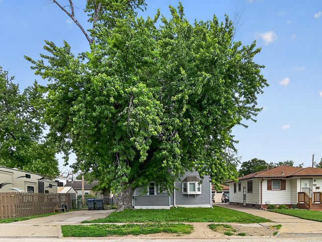 2928 AVENUE G, Council Bluffs, IA 51501