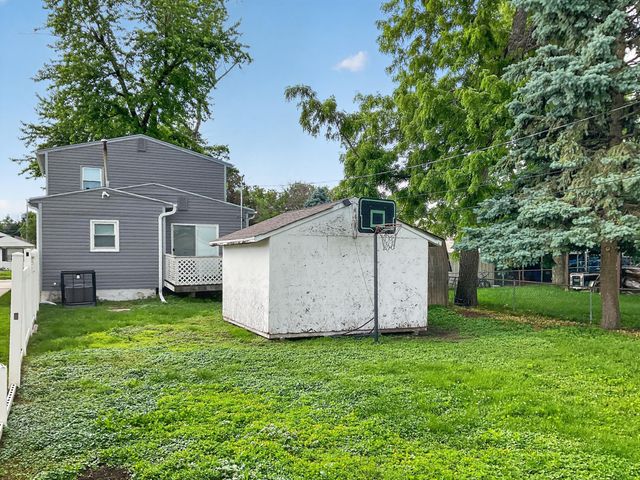 2928 AVENUE G, Council Bluffs, IA 51501