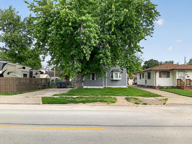 2928 AVENUE G, Council Bluffs, IA 51501