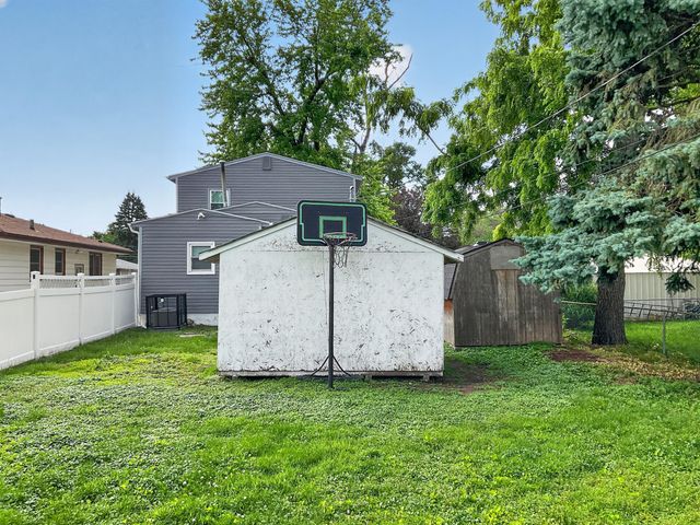 2928 AVENUE G, Council Bluffs, IA 51501