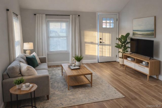 210 B E Lakewood Street, Patchogue, NY 11772