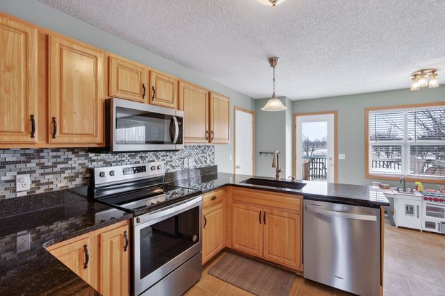 318 17th Street SE, Altoona, IA 50009