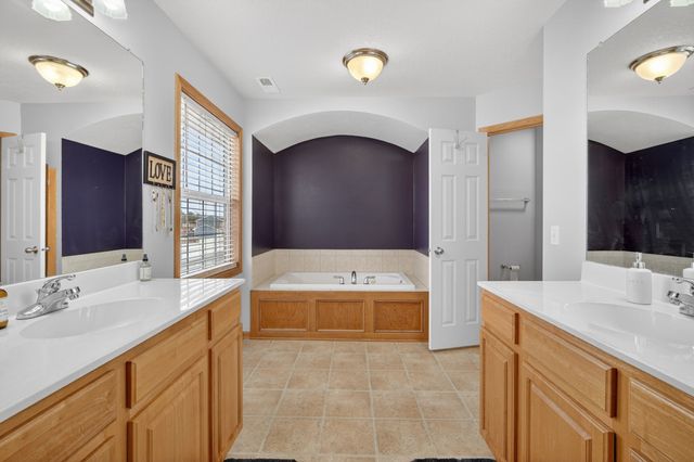 318 17th Street SE, Altoona, IA 50009