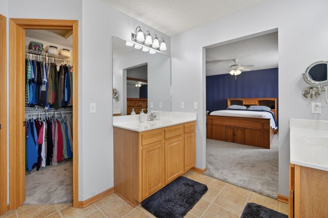 318 17th Street SE, Altoona, IA 50009