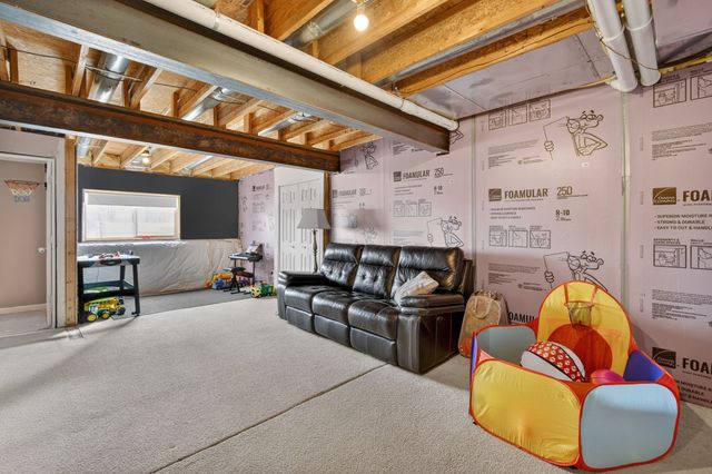 318 17th Street SE, Altoona, IA 50009