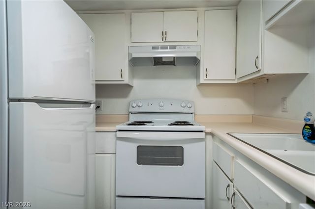 5733 Smoke Ranch Road D, Las Vegas, NV 89108