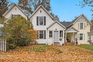 851 Ne Clancy Avenue, Grand Rapids, MI 49503