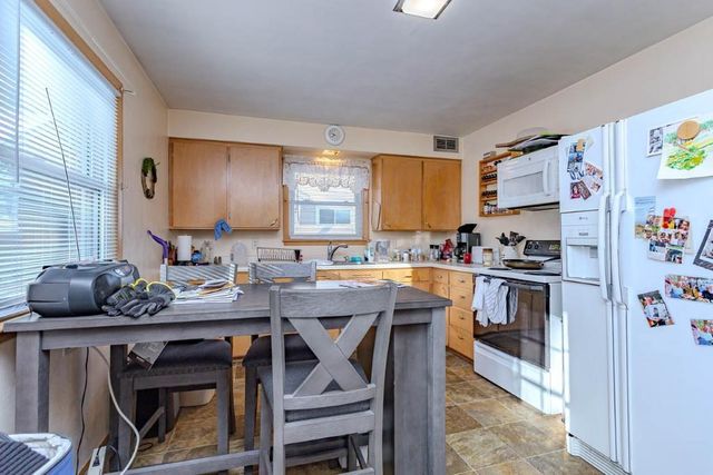 619 W RANDOLPH STREET, Wausau, WI 54401