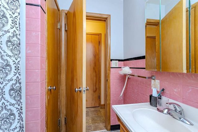 619 W RANDOLPH STREET, Wausau, WI 54401