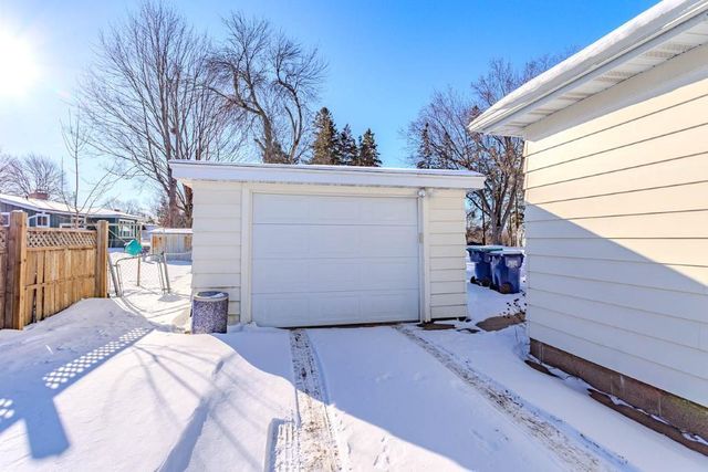 619 W RANDOLPH STREET, Wausau, WI 54401
