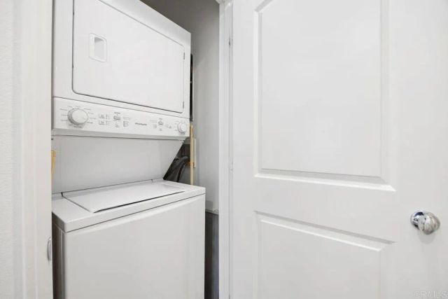 2233 Solara Lane, Vista, CA 92081