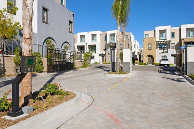 2233 Solara Lane, Vista, CA 92081