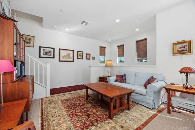 2233 Solara Lane, Vista, CA 92081