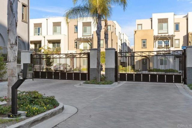 2233 Solara Lane, Vista, CA 92081