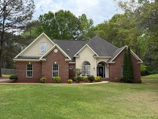 823 Merry Lake Drive, Pike Road, AL 36064