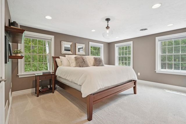 49 Sleepy Hollow Drive, Greenland, NH 03840