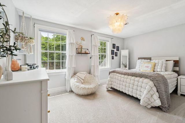 49 Sleepy Hollow Drive, Greenland, NH 03840