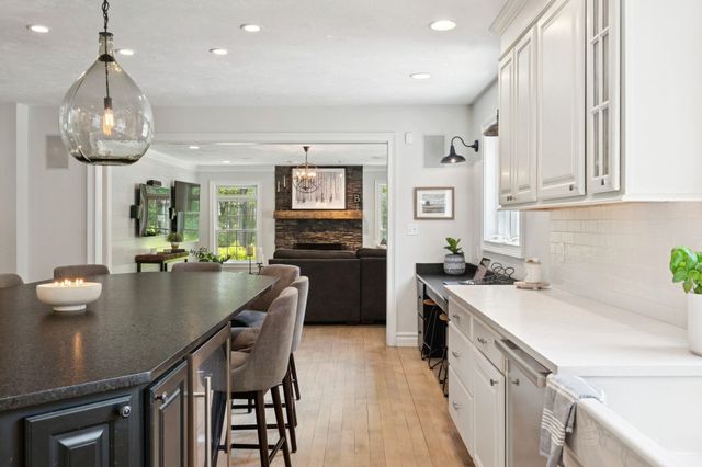 49 Sleepy Hollow Drive, Greenland, NH 03840