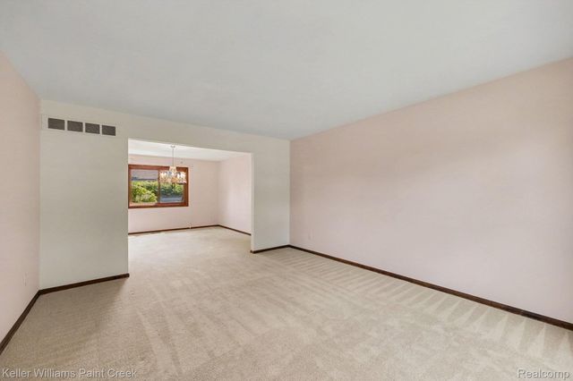 2717 Powderhorn Ridge Road, Rochester Hills, MI 48309