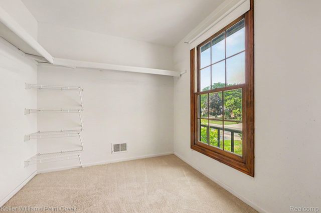 2717 Powderhorn Ridge Road, Rochester Hills, MI 48309