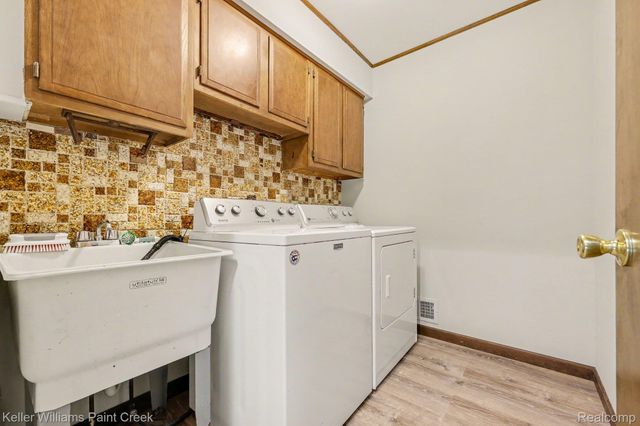 2717 Powderhorn Ridge Road, Rochester Hills, MI 48309