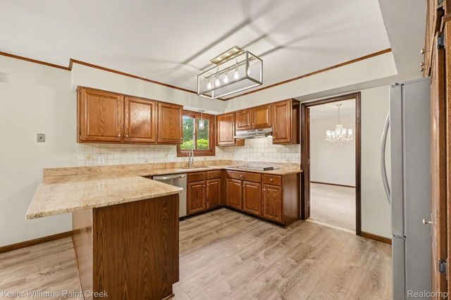 2717 Powderhorn Ridge Road, Rochester Hills, MI 48309